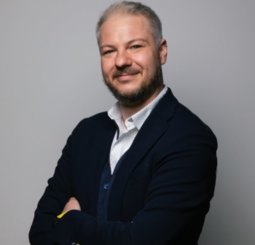 Simone Rosmondi - Concessionaria Enrico Giovanzana